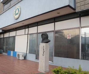 <i>Fotografía de la fachada de la sede central del Parlamento Centroamericano este sábado en Ciudad de Guatemala (Guatemala). Centroamérica, muy convulsa en la década de los 80 del siglo pasado con guerras internas en El Salvador, Guatemala y Nicaragua, sigue sin lograr su integración 40 años después de que en mayo de 1986 sus presidentes suscribieron los Acuerdos Esquipulas I, en un nuevo intento de integración regional. EFE/Mariano Macz</i>