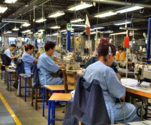 La maquila se benefició por la demanda externa, fabricación de minerales, elaboración de productos alimenticios, bebidas y tabaco. (Foto: laprensa.hn).