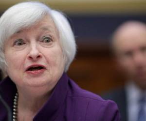 Yellen seguró que es preferible subir las tasas 'en el momento oportuno' porque ello permitiría a la Fed hacerlo 'a un ritmo más gradual y mesurado'. (Foto: AFP).