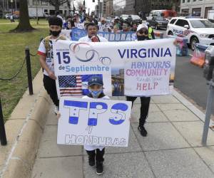 Activistas e inmigrantes hondureños marchan rumbo a la Casa Blanca en Washington, D.C (EE.UU). Imagen de archivo. EFE/Lenin Nolly
