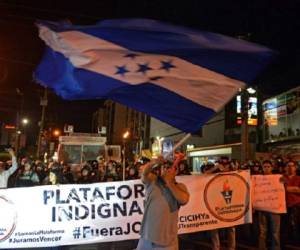Por lo menos 17 manifestaciones fueron realizadas en Tegucigalpa para pedir la creación de la comisión anticorrupción. (Foto: AFP).