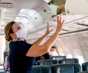 Aerolíneas de EEUU eliminan el uso obligatorio de mascarilla