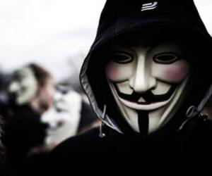 En un mensaje difundido a través de la red social Facebook, Anonymous advierte que de no suspender a la agrupación política, realizarán el ataque más grande que hayan hecho hasta la fecha.