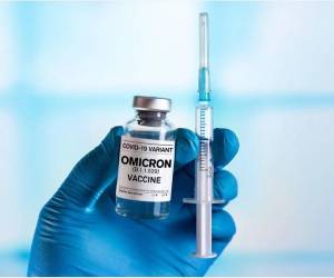 ¿Cómo la infección por Ómicron acelera la inmunidad de las personas vacunadas?