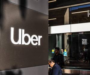 Uber registra pérdidas pero los ingresos superan las expectativas