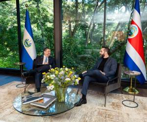 <i>Los presidentes de El Salvador, Nayib Bukele, y de Costa Rica, Rodrigo Chaves, firmaron el acuerdo de la Declaración de Coatepeque con el cual crearon el “Escudo de las Américas”. Foto de cortesía</i>