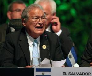 El presidente salvadoreño, Sánchez Cerén, reconoció que su país padece 'niveles alarmantes de delincuencia e inseguridad', pero aue su gobierno trabaja con intensidad en un plan para enfrentarlo. (Foto: AFP).