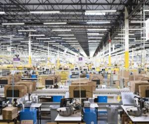 The pack mezzanine is seen during a tour of Amazon's Fulfillment Center, September 21, 2018 in Kent, Washington. / AFP PHOTO / Grant HINDSLEY