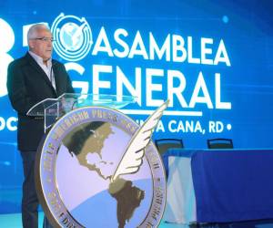 <i>El presidente de la SIP, José Roberto Dutriz, habla durante la ceremonia inaugural de la 81ª Asamblea General de la Sociedad Interamericana de Prensa (SIP) este jueves, en Punta Cana (República Dominicana). EFE/ Presidencia R. Dominicana </i>
