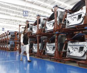 <i>Fotografía de archivo de una nueva planta de autopartes española Gestamp, instalada en el estado de Puebla (México). Imagen de archivo. EFE/Francisco Guasco</i>