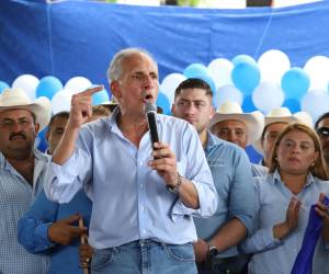 <i>Con el 88,02 % de las actas escrutadas, Nasry 'Tito' Asfura sigue encabezando el conteo con 1.132.321 votos (40,19 %). Foto de cortesía</i>