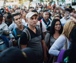 El primer embarque de cubanos hacia EE.UU. (vía aérea a El Salvador, y de ahí por vía terrestre por Guatemala, México, hasta llegar a destino) salió de Costa Rica el pasado 12 de enero. (Foto: elpais.com).