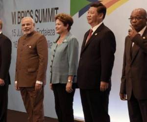 Los líderes de los paises emergente del grupo BRICS (Brasil, China, India, Sudáfrica y Rusia). (Foto: AFP).