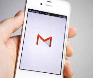 Gmail también incorpora la insignia azul para los remitentes legítimos