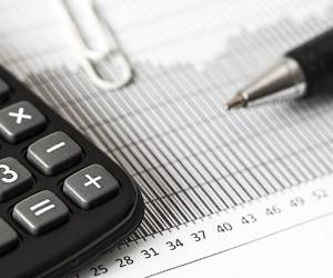 <i>Se recomienda revisar los datos y aprovechar este periodo para asegurar una declaración correcta, destacando la importancia de validar ingresos, retenciones y deducciones antes de presentarla. Foto de cortesía</i>