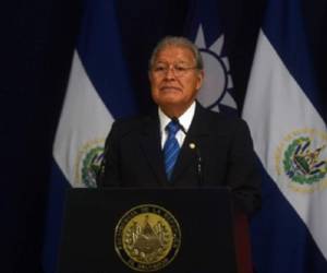 Salvadoran President Salvador Sanchez Ceren speaks during a joint press conference with Taiwan's President Tsai Ing-wen (out of frame) at the presidential house in San Salvador, on January 13, 2017. Tsai is touring Taiwan's Central American allied countries to strengthen cooperation ties. / AFP PHOTO / Marvin RECINOS