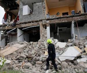 <i>El Gobierno de Panamá planea construir al menos 2.700 casas destinadas a los damnificados por el terremoto de magnitud 7,7 ocurrido el pasado 9 de octubre. Foto de EFE</i>