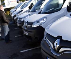 Renault señaló que es'un error de calibraje' en el sistema de descontaminación de los motores diésel, pero ya se corrigió en septiembre y el llamado a revisión de los vehículos afectados se realizó en noviembre. (Foto: AFP).