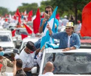 Xiomara Castro viajó acompañada por su familia, el aspirante a designado presidencial, Salvador Nasralla y también por Doris Gutiérrez en su gira a Nacaome, Valle.