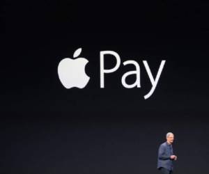 Diversas cadenas han anunciado que aceptarán este método de pago en sus tiendas. Apple Pay funcionará con el nuevo iPhone 6 y iPhone 6 Plus, y que contará con la tecnología NFC, un chip denominado ‘Secure Element’ y la huella dactilar. (Foto: Apple).