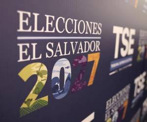 <i>Por primera vez, los ciudadanos salvadoreños residentes en el extranjero podrán elegir a seis diputados de la Asamblea Legislativa, de un total de 60. (Foto: EFE)</i>
