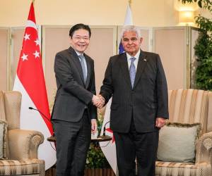 <i>Presidente panameño, José Raúl Mulino, y al primer ministro de Singapur, Lawrence Wong. (Foto: Presidencia de Panamá)</i>
