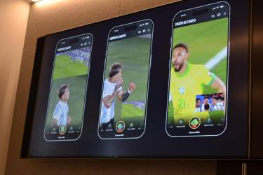 <i>Las mayores plataformas que retransmitirán el Mundial de Fútbol desplegarán un abanico de servicios basados en inteligencia artificial (IA), multicámara, resúmenes personalizados y contenidos adicionales. EFE/ Antoni Belchi</i>