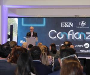 Keynote speaker del evento 2025, Roberto Zamora, presidente del Consejo Empresarial de América Latina (CEAL) y de Grupo Lafise, planteó que la confianza es, ante todo, una decisión consciente, invisible, intangible, pero absolutamente presente. FOTO ARCHIVO E&amp;N
