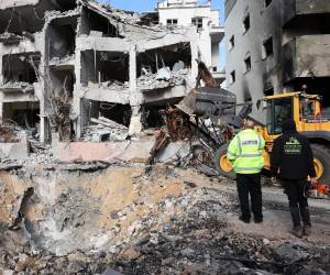 Ataques a Irán: Más de 200 muertos por bombardeos, EEUU sufre primeras bajas