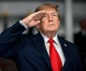 <i>El republicano Donald Trump, que desde su regreso al poder ha impuesto aranceles considerados recíprocos contra sus socios comerciales, advirtió que los canadienses se creen con derecho a todo sin motivo. Foto de cortesía</i>