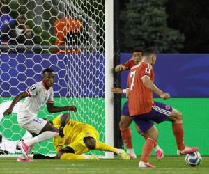 <i>John McGinn, de Escocia (d), marca el gol durante el partido de la fase de grupos de la Copa Mundial de la FIFA 2026 entre Haití y Escocia, en Foxborough, Massachusetts (EE.UU.). EFE/GREG M. COOPER</i>