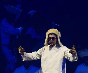 <i>Bad Bunny se presenta en el Coliseo de Puerto Rico este sábado, en San Juan (Puerto Rico). EFE/ Thais Llorca</i>