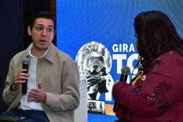 <i> Rodrigo Figueroa, gerente senior de marketing &amp; comercial de Pizza Hut El Salvador, compartió cómo ha construido una narrativa centrada en los momentos compartidos. Modera Claudia Contreras, editora de innovación de E&amp;N. FOTO ÓSCAR MACHÓN / E&amp;N</i>