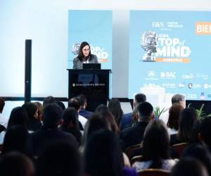 <i>Lizza Bobadilla, gerente de Audiencias Segmentadas de Grupo OPSA, casa matriz de E&amp;N, dio las palabras de bienvenida a los asistentes, en la primera parada de la Gira TOM.</i>