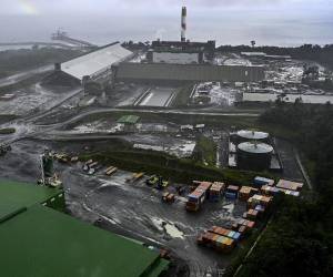 La mina que es blanco de protestas en Panamá reduce operaciones