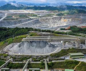 <i>La mina de cobre a cielo abierto de propiedad extranjera, la más grande de Centroamérica. (Foto de Luis ACOSTA/AFP)</i>