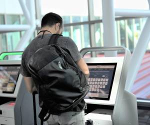 Viajeros aumentan preferencia por autocheck-in en el Aeropuerto Juan Santamaría