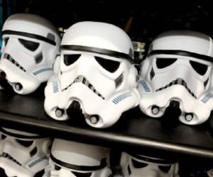 El lanzamiento anticipado de productos de Star Wars les ha dado a las tiendas un tiempo vital para organizar las vitrinas para la temporada de compras de fin de año y abastecer sus inventarios según los juguetes de mayor venta.