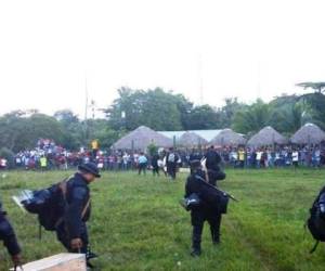 Policías antimotines aterrizaron en la localidad caribeña de Waspam. (Foto: El Nuevo Diario).