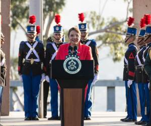 <i>La presidenta de Honduras, Xiomara Castro, condenó la injerencia del presidente Donald Trump en las elecciones generales del 30 de noviembre en el país centroamericano. Foto de cortesía</i>