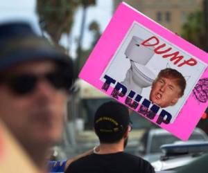 'A Trump se le olvida nuestro poder. Aquí en California ya somos mayoría. Nadie puede ignorarnos', apunta Alfredo Rincón, un informático mexicano. (Foto: AFP).