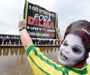 En total, unos 3.000 manifestantes se congregaron la mañana del domingo frente al Congreso Nacional . (Foto: AFP)