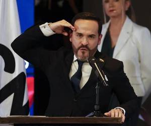 Según el presidente electo, su deber es proteger los intereses de la Nación y garantizar una transición seria, transparente y al servicio de los colombianos. (Foto: EFE)