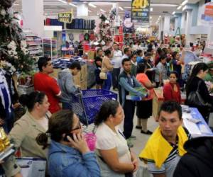 Entre 14.000 y 15.000 empleos temporales se han generado en esta época de fiestas. (Foto: laprensa.hn).
