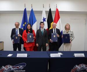 <i>Las autoridades aduaneras de Bélgica, Francia, Países Bajos y Panamá firmaron una declaración conjunta para reforzar el intercambio de experiencias e información. Foto de cortesía</i>