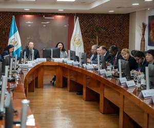 <i>El Ministerio de Finanzas y el Banco de Guatemala (Banguat) confirmaron que el análisis servirá de base para la revisión del Artículo IV del Convenio Constitutivo del FMI, programada entre mayo y junio de 2026. Foto de cortesía</i>