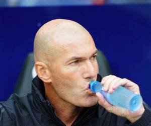 Zidane, Balón de Oro en 1998 y a sus 52 años una figura de los banquillos tras su récord de tres victorias consecutivas en Liga de Campeones con el Real Madrid. Foto de cortesía