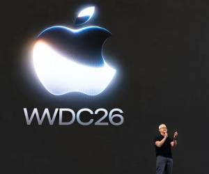 <i><b>La agresiva política financiera de Cook fidelizó a sus accionistas, y su apego a la excelencia cultivó el amor de los fans hacia los productos de Apple. (Foto: EFE)</b></i>