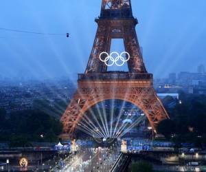 A orillas del Sena, París vibra con su fiesta olímpica