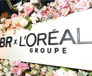 <i>Imagen ambiental del letrero de BBR-Loreal Groupe tomada en la cena Black Beauty Roster x L'Oreal Groupe Hair and Makeup Equity en Park Lane New York durante la Semana de la Moda de Nueva York el 9 de febrero de 2024 en Nueva York. FOTO Shannon Finney/Getty Images para NYFW: The Shows/AFPShannon Finney / GETTY IMAGES NORTEAMÉRICA / Getty Images vía AFP</i>